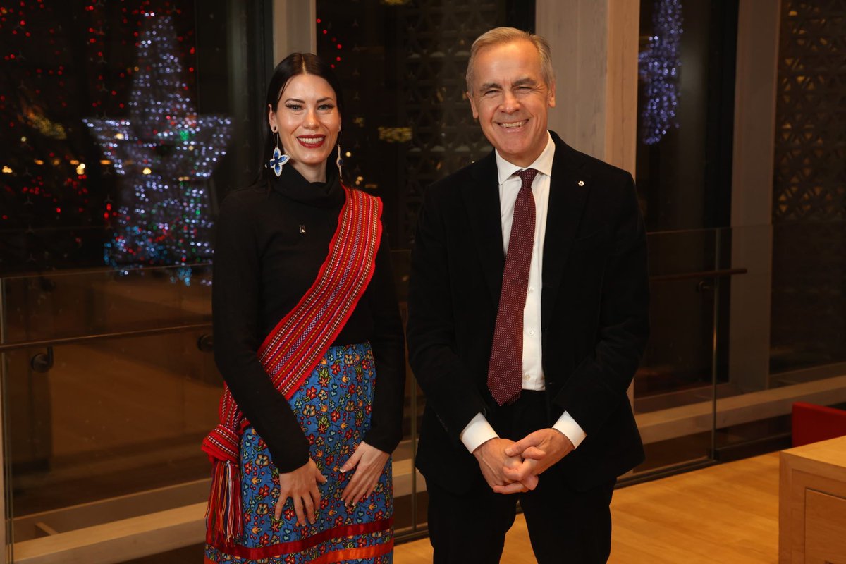 BrianJeanAB's tweet image. Congratulations Métis educator Erin Humphrey! 
#FortMcKay #TeachingExcellence 
buff.ly/HlTql0b