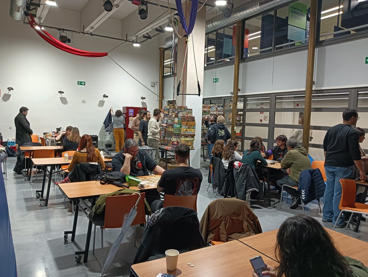Club Kritik tweet media