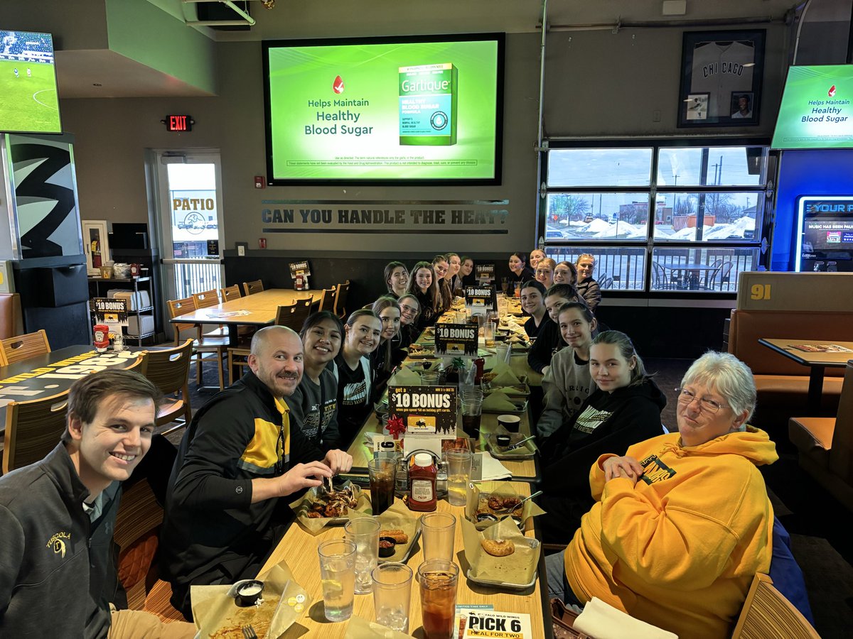 TCHSGirlsBBall's tweet photo. One of our favorite days of the year - Buffalo Wild Wings for lunch/dinner, and then Christmas shopping for a couple of families in our communities - love that these girls have such big and generous hearts for serving those less fortunate. https://t.co/6TcYtObIno