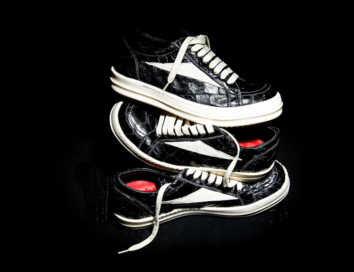 Complex Style tweet media