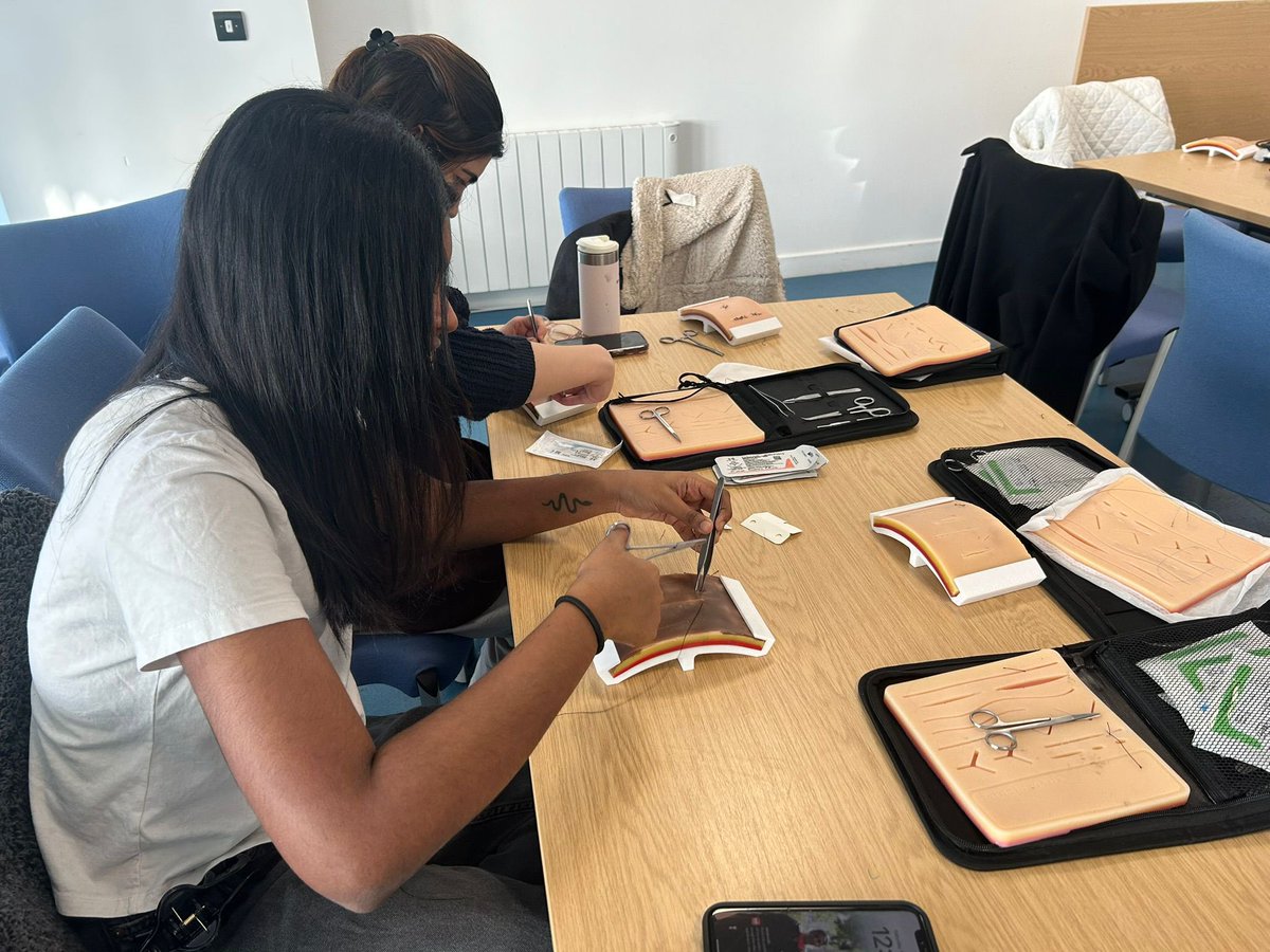 ASiTofficial's tweet photo. 🪡 ASiT Foundation Surgical Skills (FSS) Workshops in Wales 🏴󠁧󠁢󠁷󠁬󠁳󠁿 

Over the past few weeks, our ASiT Welsh Rep @OscarZhenYuWong delivered #two FSS workshops! These course aimed to support #foundationdoctors and #medicalstudents in developing essential core surgical skills early in training.

Both sessions were very well received, with excellent engagement and #positive feedback. A special thank you to @CamSurgModels for sponsoring the surgical pads, which were highly praised for their #realism and significantly #enhanced the handson learning experience.

Thank you to all faculty and participants for making these workshops a success. We’d also like to thank the Swansea Surgical Society for their support in running the course.

#ASiT #ASiTWales #FSS #SurgicalSkills #FoundationDoctors
