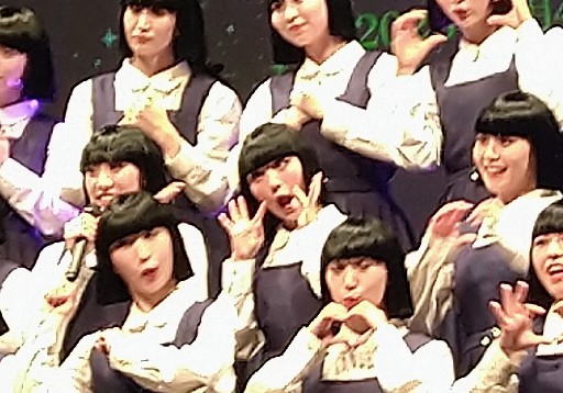 ossa90268861's tweet photo. #アバディ万博
ホントＵｉちゃん周囲をほっこり笑顔にさせる天才です‼‼‼
あの天真爛漫な笑顔を観ると幸せな気持ちになれますネ🤗🤗🤗
素晴らしいパフォーマンスに対し失礼かもしれないけど、孫のお遊戯会を観に来た爺ちゃんの気持ち‼‼‼ https://t.co/mPX8ZFJxcL