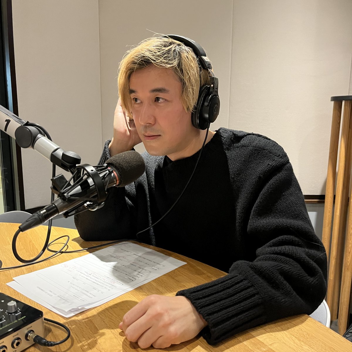 新年最初のMOTORING MUSIC
1/2（金）のゲストは #MHRJ 

謎めいた名前
でもサウンドはポップでキャッチ―！
年明けイメージで選曲してくれました！

radikoで聞くときはコチラ
radiko.jp/#!/ts/FMJ/2026…

<a href="/MHRJ_official/">MHRJ（マハラージャン）</a>
#jwave #mm813