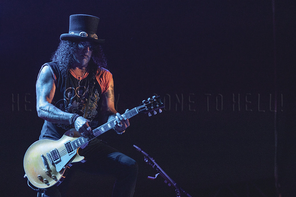 slashworldarg's tweet photo. Slash / Guns N’ Roses

2 de noviembre de 2025
🇧🇷 
Brasilia, Brasil 
Arena BRB

Show n° 42
Gira: Because What You Want &amp; What You Get Are Two Completely Different Things. 

Foto credito: @htgth 

🤘🎩🌎

#slash #gunsnroses #gnfnrs #slashlive https://t.co/J78XmViA3c