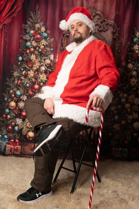 IamNickolus - Merry Christmas one and all, there is a new Saint Nick coming this year. https://t.co/feLPkTpV69