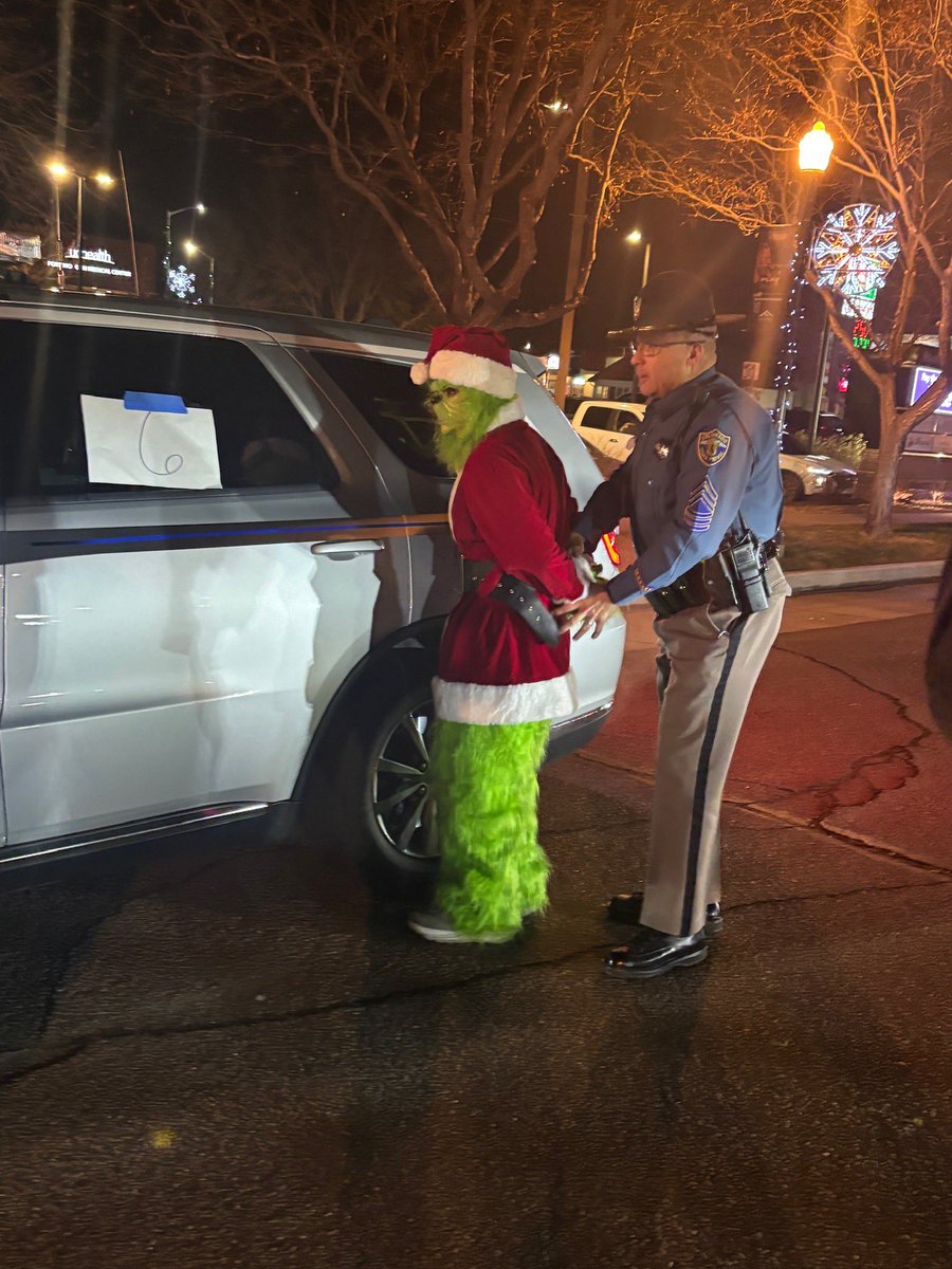 Colorado State Patrol tweet media