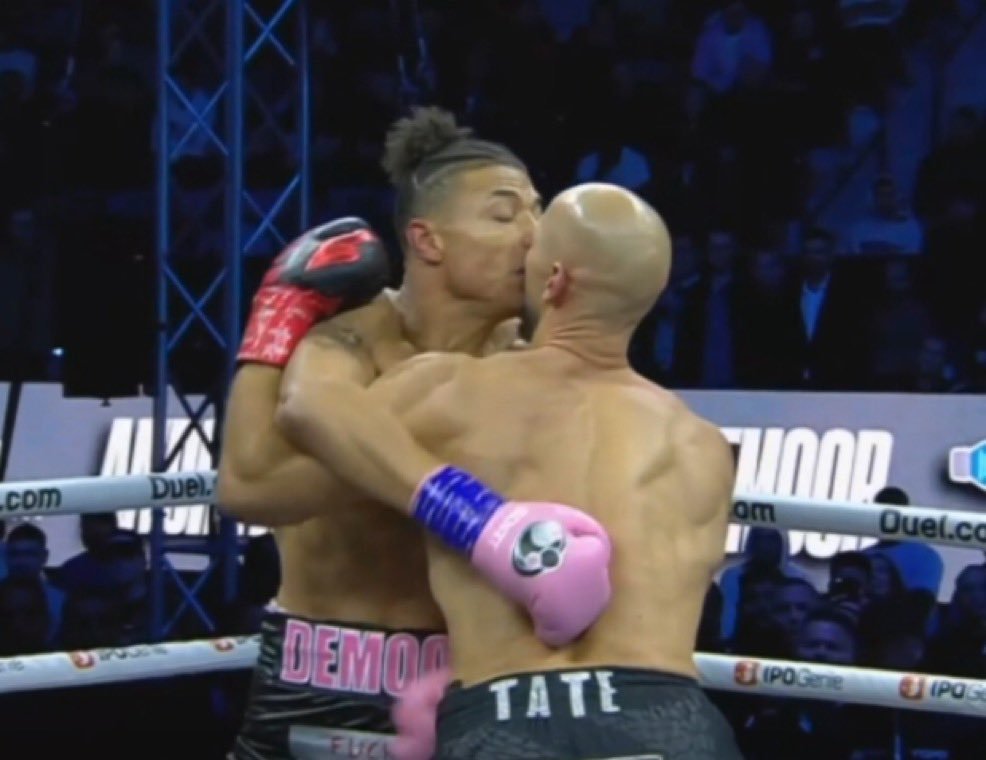 Who predicted this? 

Best caption wins $100. 

#TateDemoor