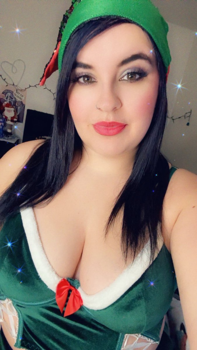 Christmas stream with Kels on the shelf! Come hang out!! 🎄❤️
twitch.tv/ttv_kelsielee