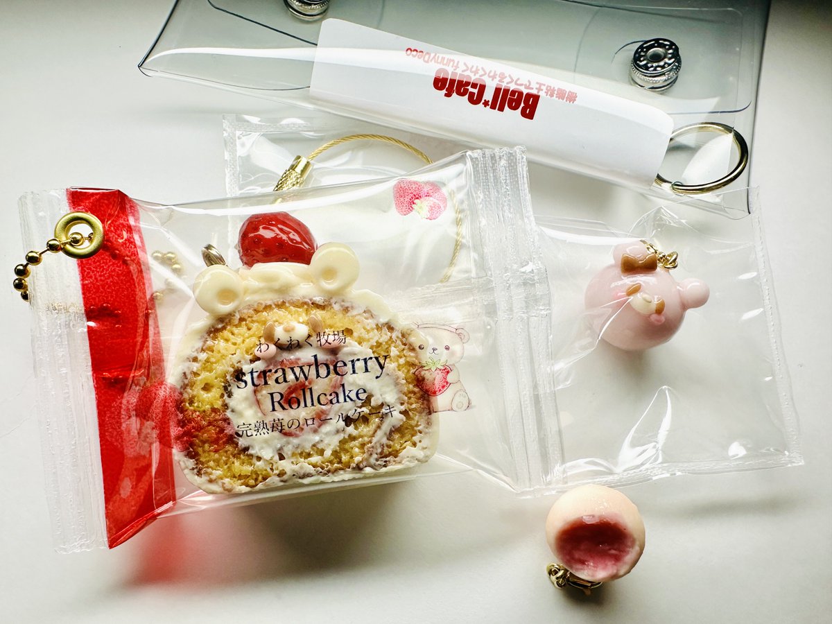 🎄次回の販売会作品③ ・くまちゃん苺のロールケーキ(パッケージ入り