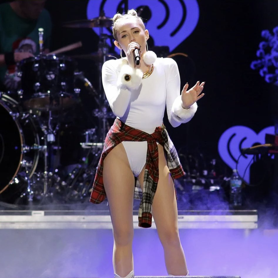 miley cyrus archive tweet media