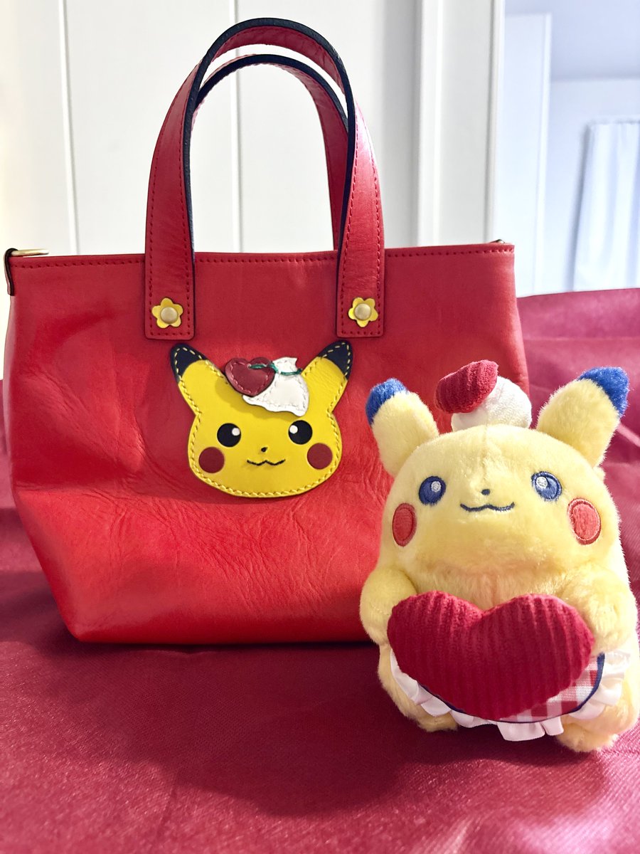 KmozRisa's tweet image. 見て！！！
ねぇ見て！！！
ねぇ…見て！！！😭💖

フレンドさんからサプライズクリスマス🎁届いた😭💖
可愛い持ち歩いて自慢したい！
と
大切にしたいから家宝にしてしまっておきたい！
がせめぎ合ってる😭🫶

本当にありがとうございます😭💖
@SALAN331 さん、素敵な作品凄いので覗いて見てね🥰