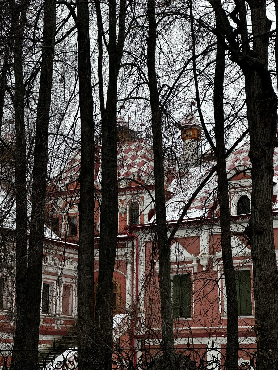 Average aristocratic house in Moscow of XVII c.