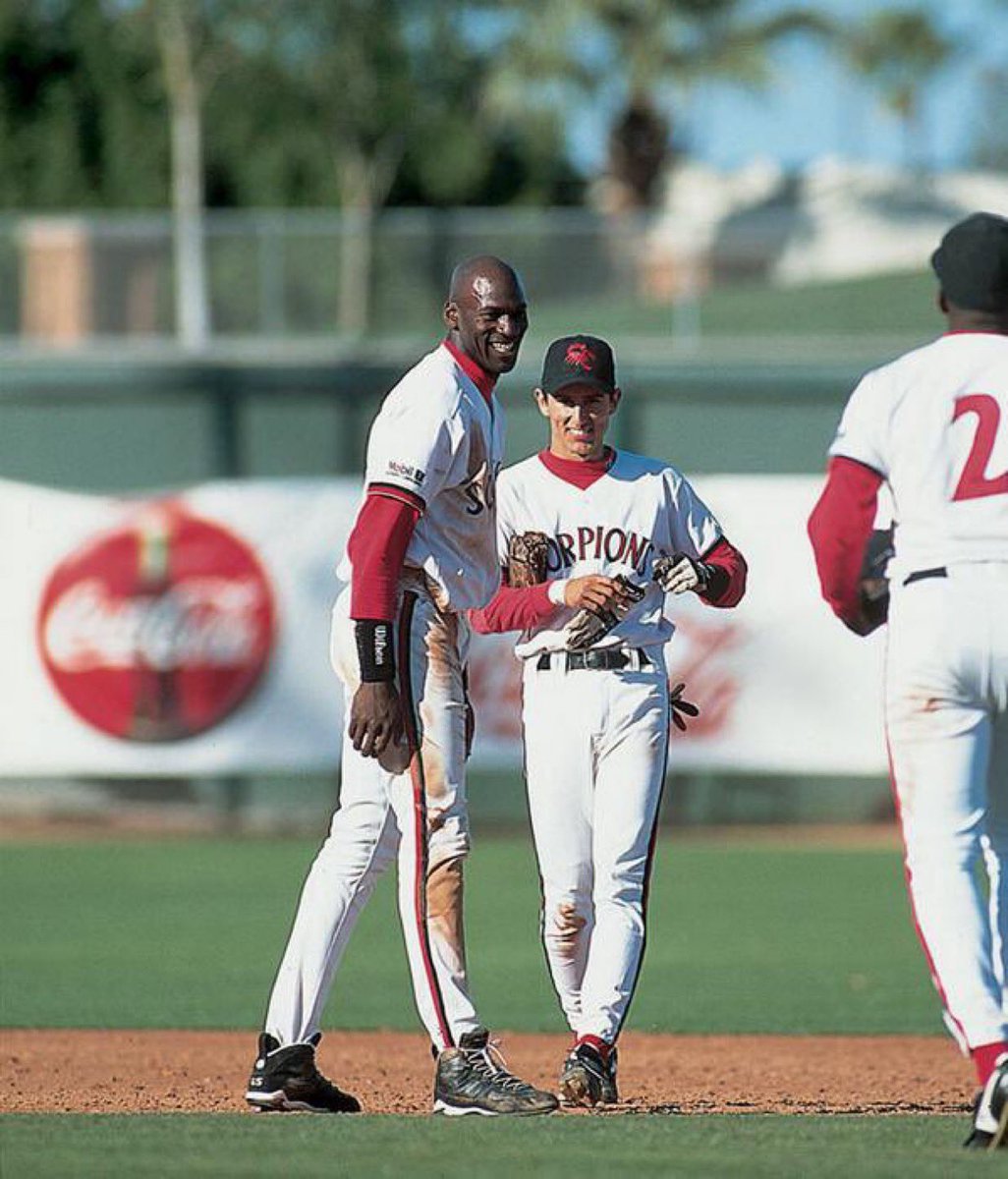 nut_history's tweet photo. Michael Jordan and Normar Garciaparra https://t.co/jNcdEDwEhm