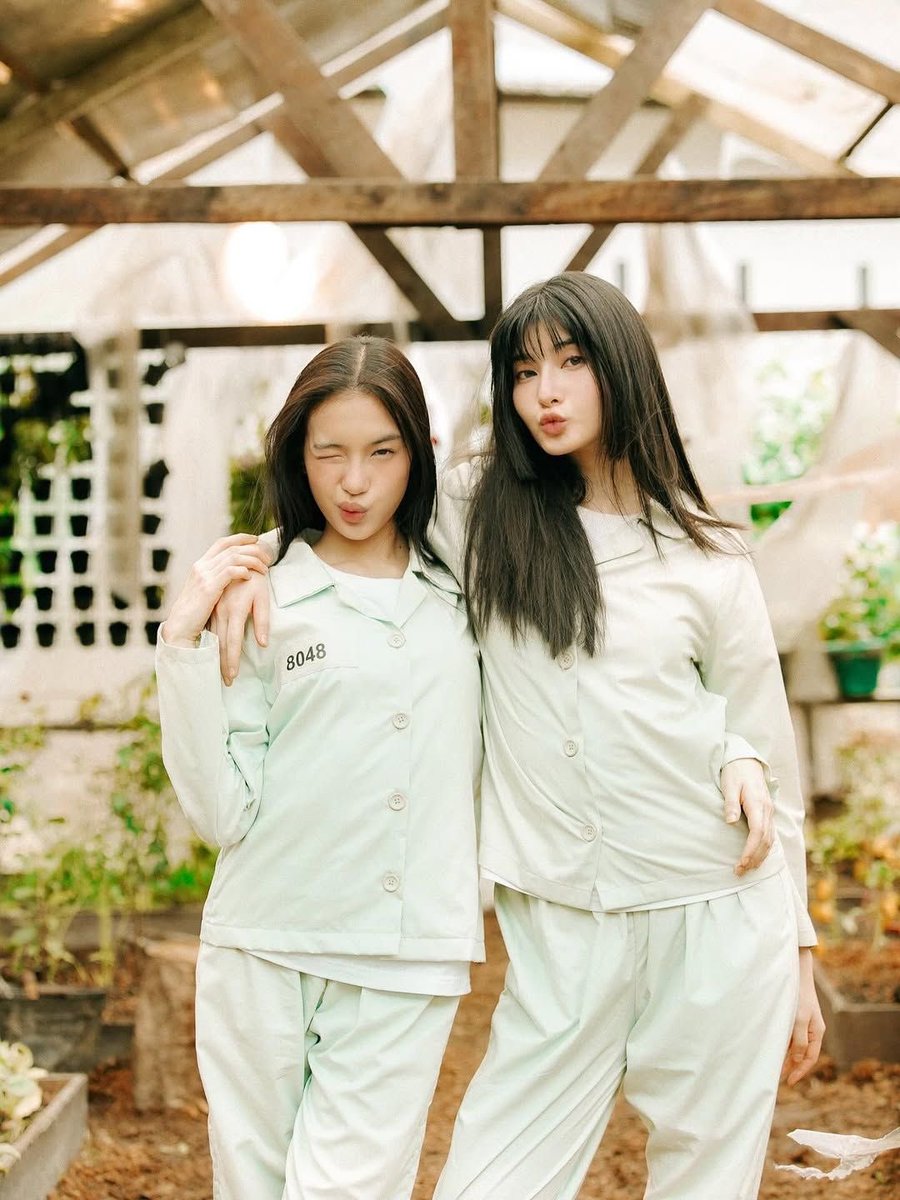 lesbocine's tweet image. TOP CASAIS DO ANO 🩷

1° Claire e Bell – Clairebell (3.171.409 votos)