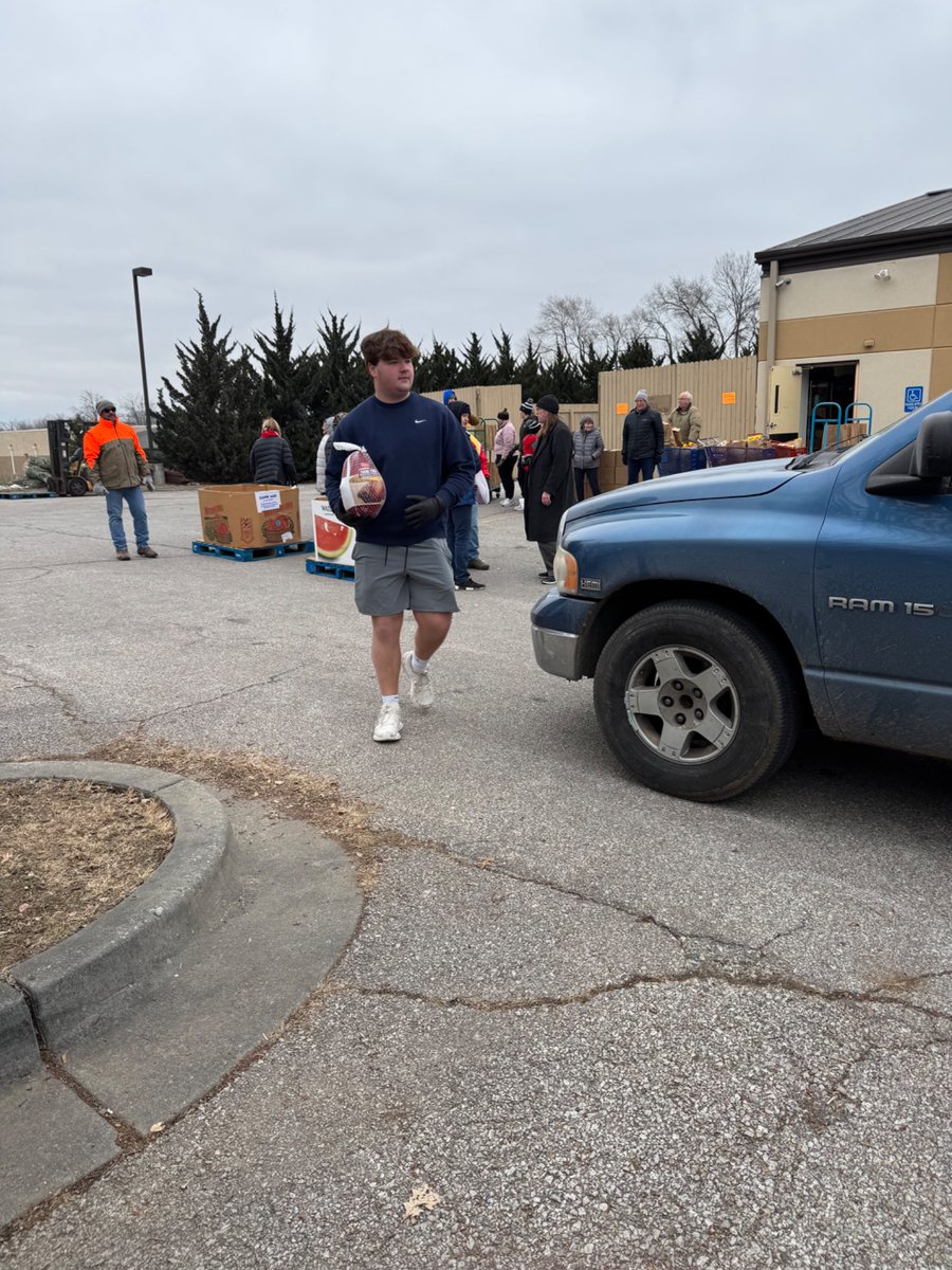 samuel bates tweet media