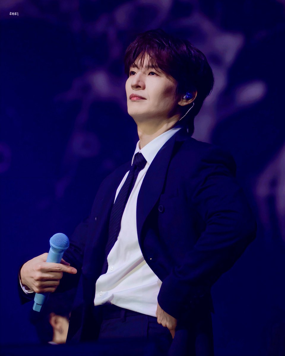 251220 god concert < ICONIC BOX > 

모닝호영으로 시작
오늘도 화이팅💪🏻

#손호영 #god #지오디