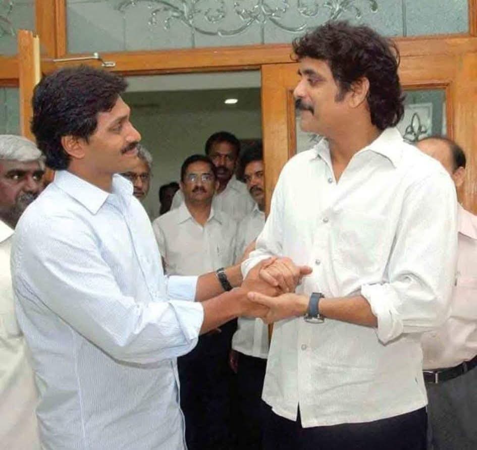KingVenkyBAF's tweet image. Happy Birthday @ysjagan Garu from Akkineni Fans

#HBDYsJagan #HBDJagananna #Nagarjuna #YSJagan