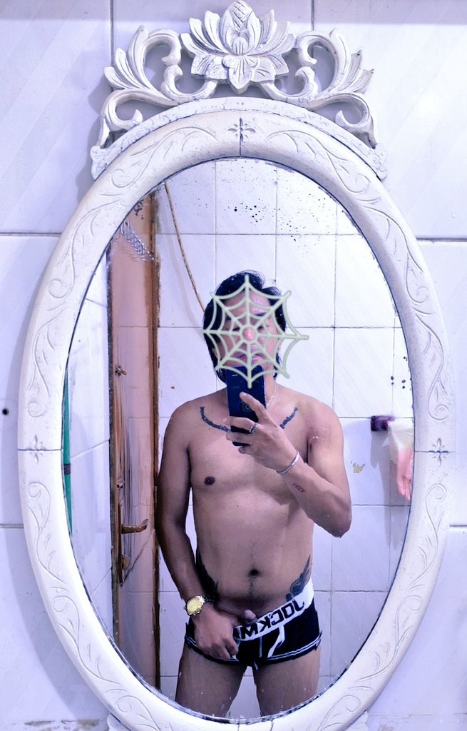 discrtburDADo's tweet photo. Back from hiatus... Progress check😉🏋🏽💪🏽 https://t.co/6UNSfDrZ0e