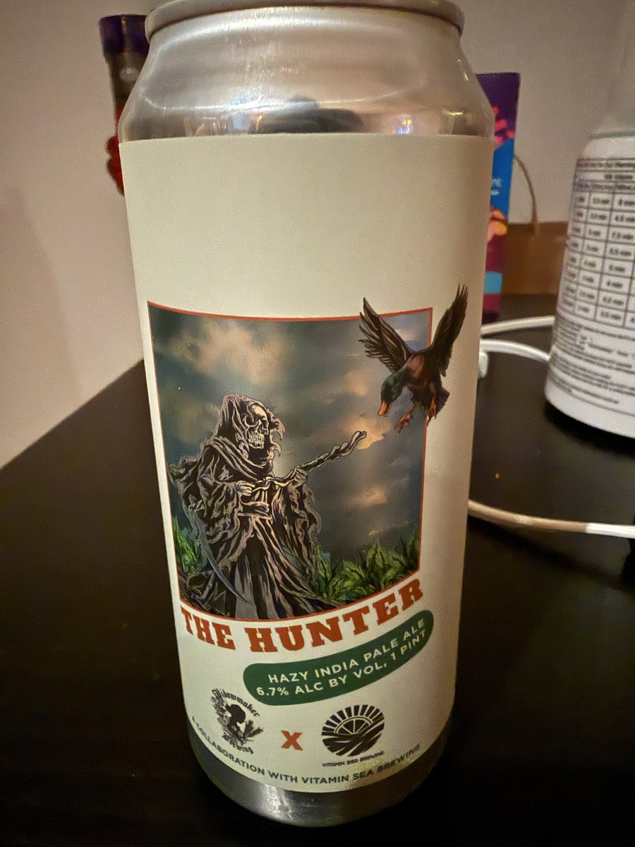 SighFieri's tweet photo. Dad’s get another sip for finishing their Christmas shopping. Drink “The Hunter” by @WidowmakerBrew #cancheck https://t.co/vE2W5nA3uo