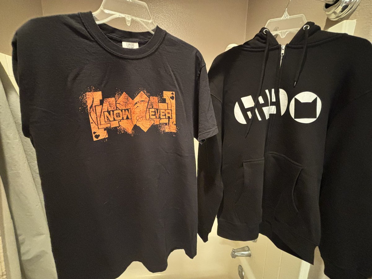 Buy Awesome Merch Today Right Now Today

coppercatsettes.com