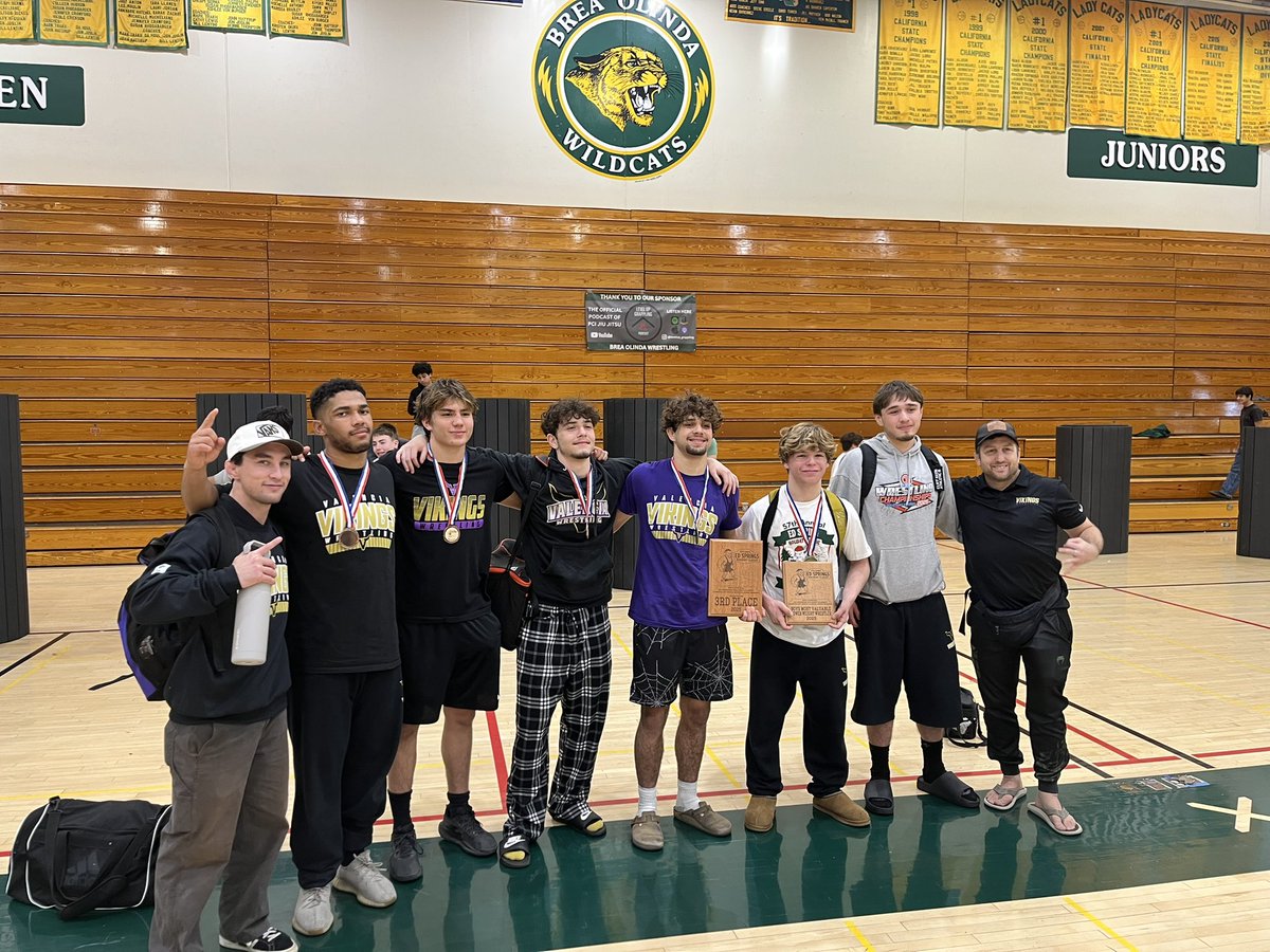 VALENCIAVIKES's tweet photo. Valencia Vikings take Third place Team overall at 57th annual Ed Spring Holiday Classic Tournament 🏆:

Slater Hicks 1st place🥇and Most Valuable Lower Weight Wrestler!!! https://t.co/dq2pXDt1BR
