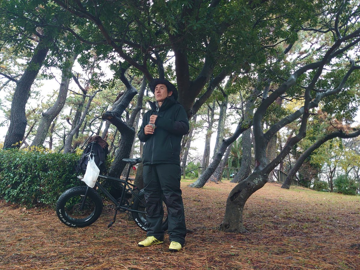 KentaroUnno's tweet photo. 2025年システマ沼津の日曜日の練習最終日は雨！練習スタート。　#システマ　　
#システマ沼津　#健康　#エクササイズ　#ストレス解消 https://t.co/fgU8wEiOsa