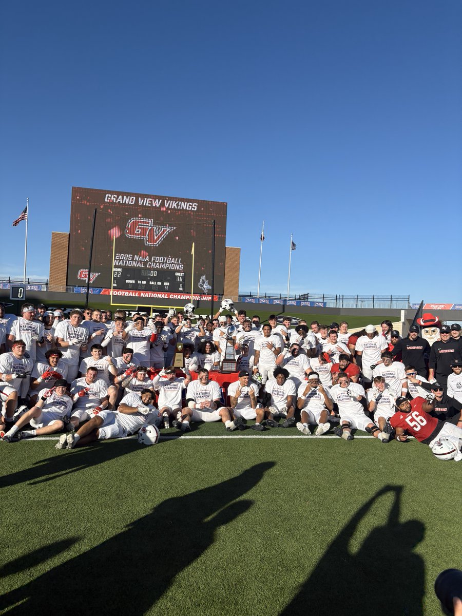 VikingAthletics's tweet photo. FBL: Grand View Finishes Perfect Season in Fort Worth
- https://t.co/KbOt7DuaQ3

#WEAREDSM | #TheRightWayToPlay | #RaiseTheRedBanner https://t.co/9AvLN2HwE6
