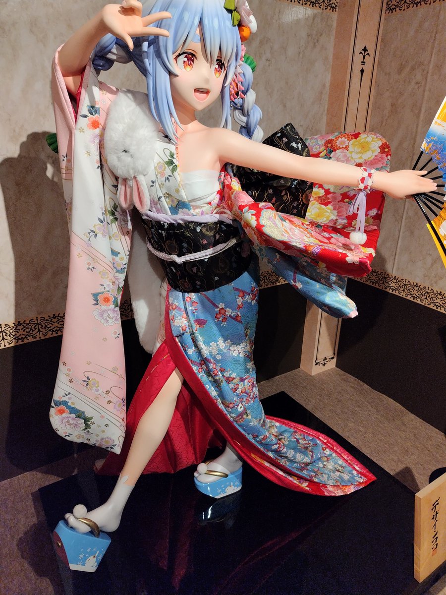 兎田ぺこら フィギュア1/4 日本人形 デザインココ 開封済 ケース付 箱
