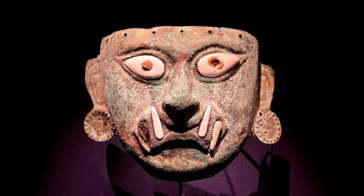 TokyoArtBeat_JP's tweet image. 「マチュピチュ展」（森アーツセンターギャラリー）レポート。
黄金に輝く展示物や神話的世界への誘いで古代アンデス文明を体感！
tokyoartbeat.com/articles/-/mac…
六本木・森アーツセンターギャラリーで、11月22日〜2026年3月1日に開催。
130点の貴重な文化財が東京にやってきた