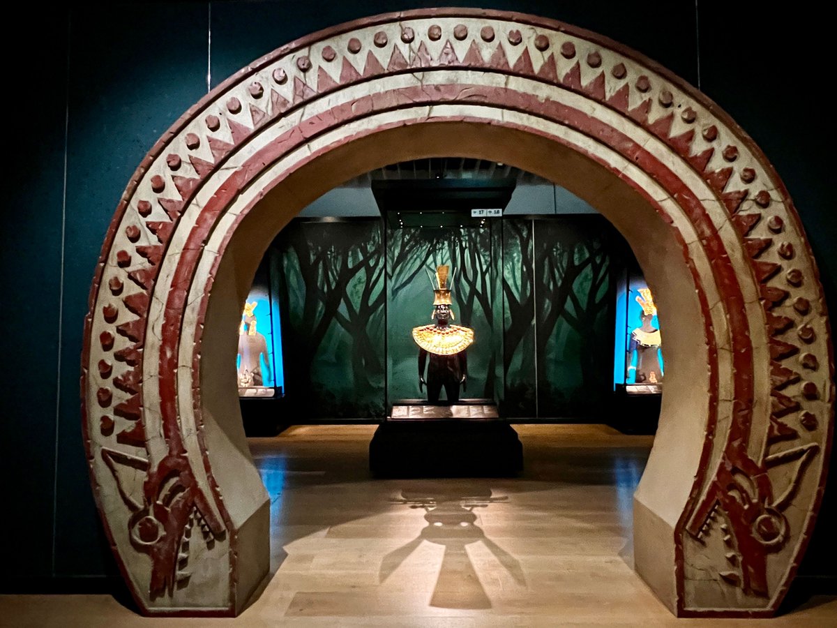 TokyoArtBeat_JP's tweet image. 「マチュピチュ展」（森アーツセンターギャラリー）レポート。
黄金に輝く展示物や神話的世界への誘いで古代アンデス文明を体感！
tokyoartbeat.com/articles/-/mac…
六本木・森アーツセンターギャラリーで、11月22日〜2026年3月1日に開催。
130点の貴重な文化財が東京にやってきた