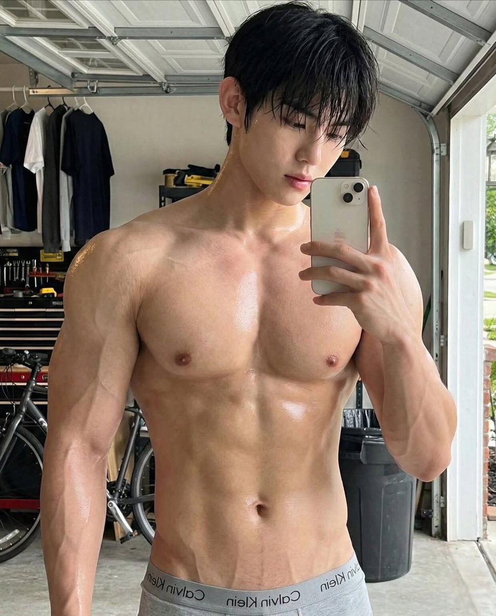 LECR0ISSANT's tweet image. Yall we’re cooked, no way this is ai, it’s too fucking real😭. This is terrifying!