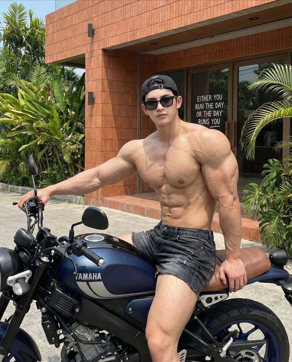 LECR0ISSANT's tweet image. Yall we’re cooked, no way this is ai, it’s too fucking real😭. This is terrifying!