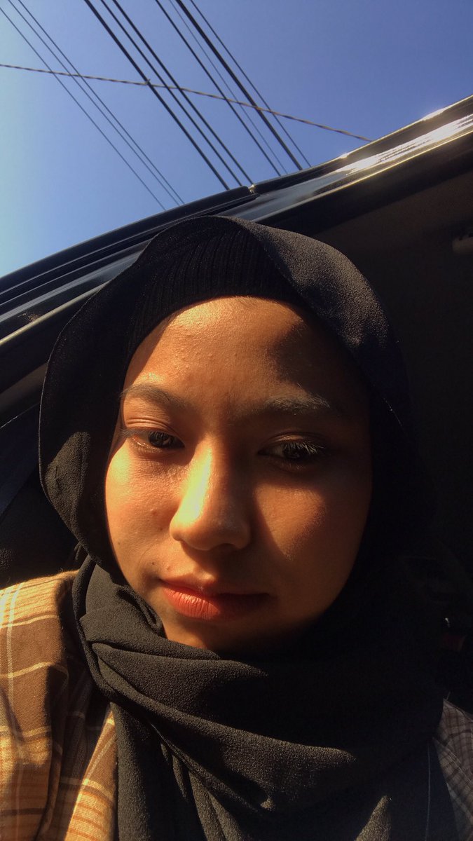 🧵 Moisturizer sebagus ini harganya murah, Clinelle lagi sedekah ya? 😭✨
 Jujur kaget sih…
Clinelle Purifying Gel Moisturizer ini teksturnya gel-ringan, cepat nyerep, dan NGGAK lengket sama sekali. Dipakai pagi aman, malam juga nyaman 💧

🖇 s.shopee.co.id/9Kb8I2vtNm