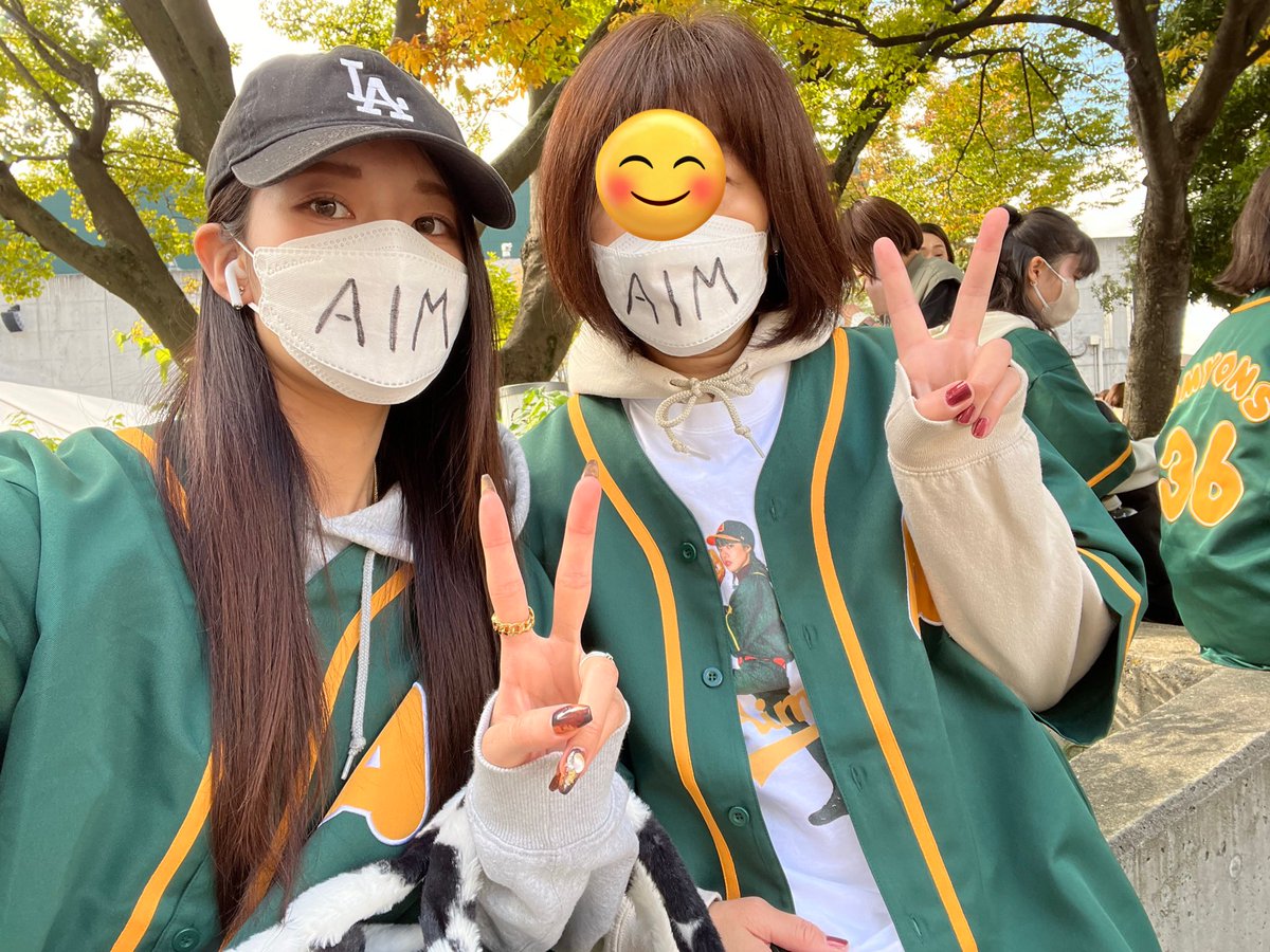 ysm7035's tweet photo. 今日、娘が入籍します。
自分が親になって、両親の気持ちが今になり凄くわかります。亡くなった両親に感謝と、報告しなくちゃ‼️娘に幸あれ🫶👰また、あいみょん一緒に行ければいいね
@aimyonGtter https://t.co/0cdbVxDI8g