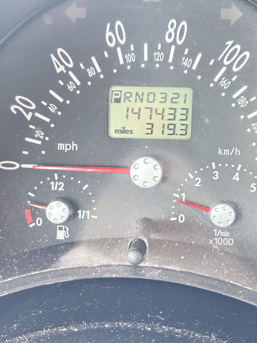 Bobert87's tweet photo. 76th fuel stop https://t.co/wJ0GxoYGqI