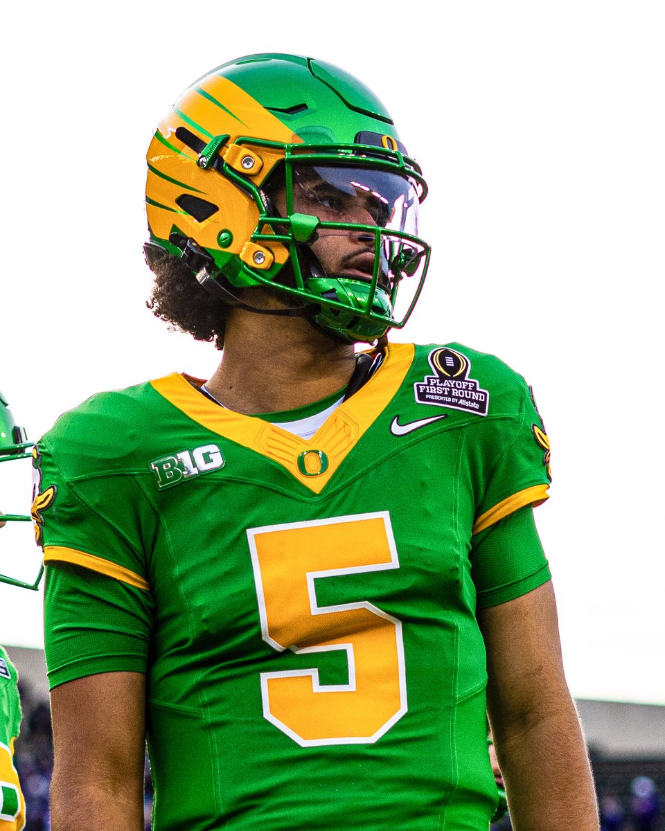 Oregon Football tweet media