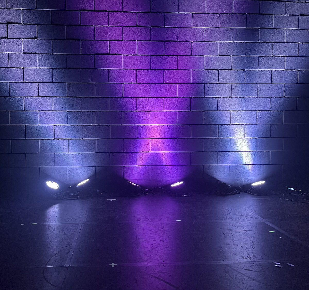 아이딜 tweet media