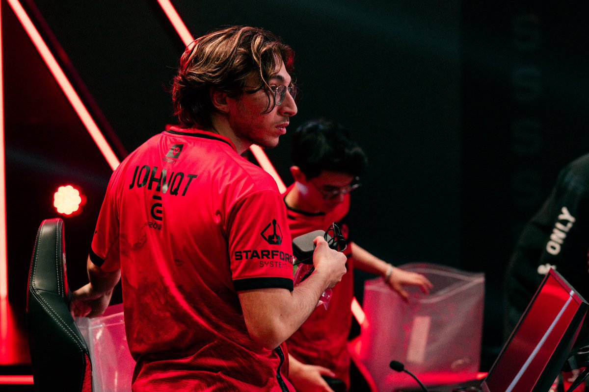 senjohnqt's tweet image. got my feelings hurt by a man and was reminded the only man who matters is johnqt