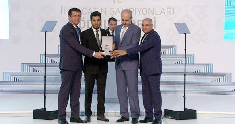 Nerye şaşırıyorsunuz ki?

Altın kaçakçısı ve kara paracı Rıza 
Zarrab'a da yılın ihracatçısı ödülü vermedi mi bunlar?