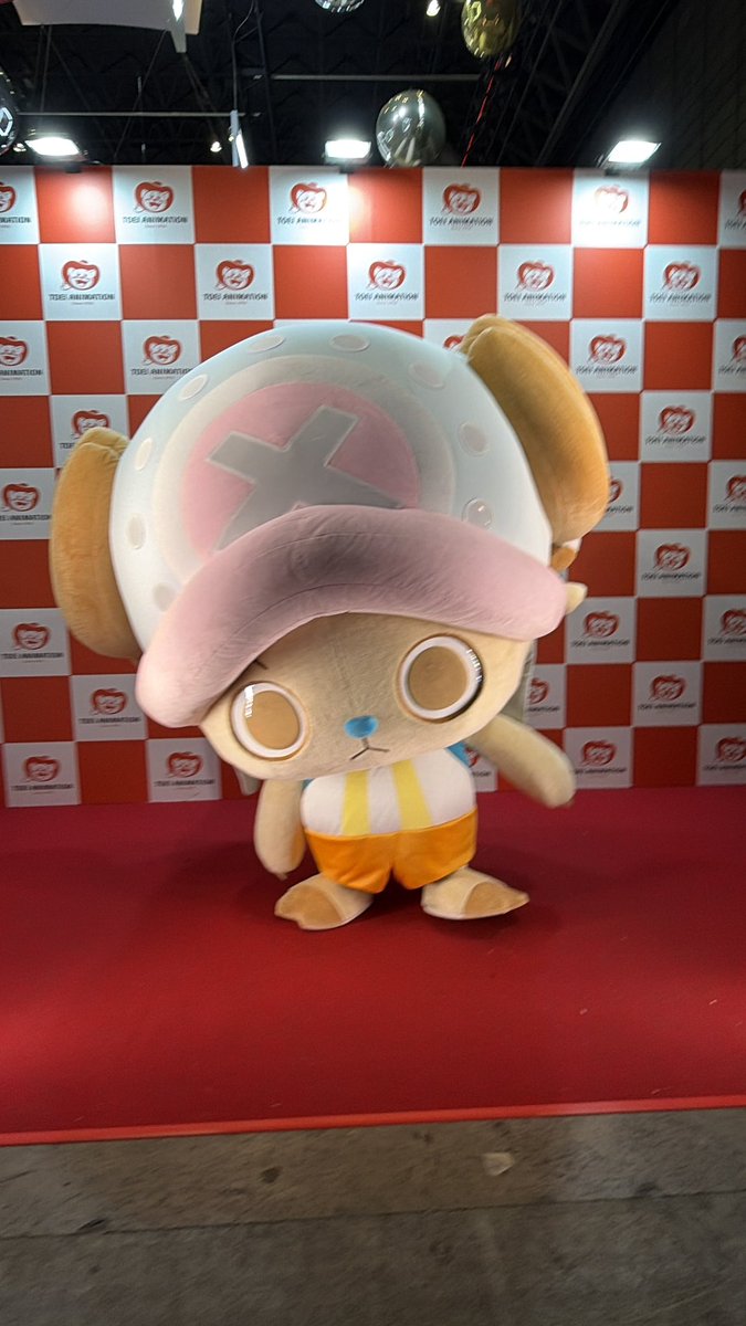 チョッパーの着ぐるみグリーティング別バージョン🎵🎵🎵 #ジャンプ