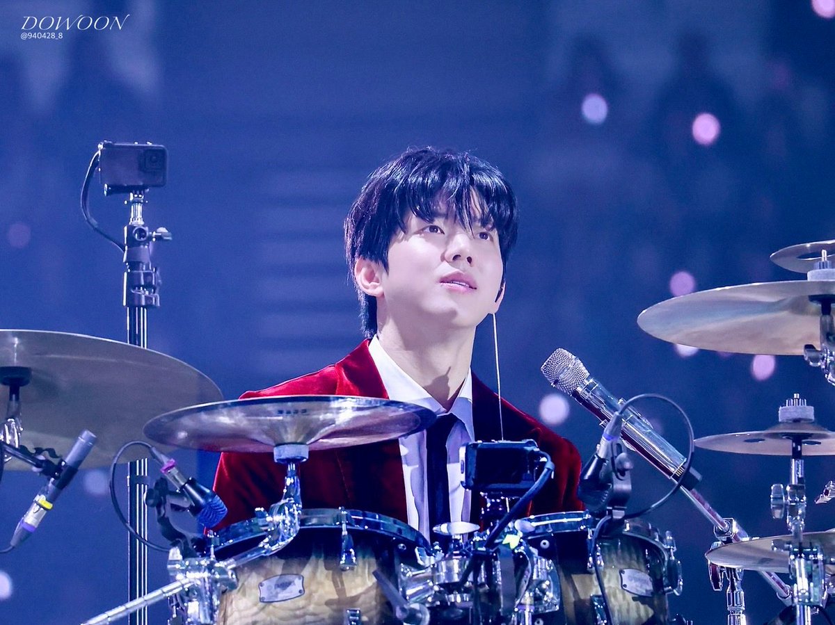 251220 ✨🐶✨
#데이식스 #day6 #도운 #dowoon