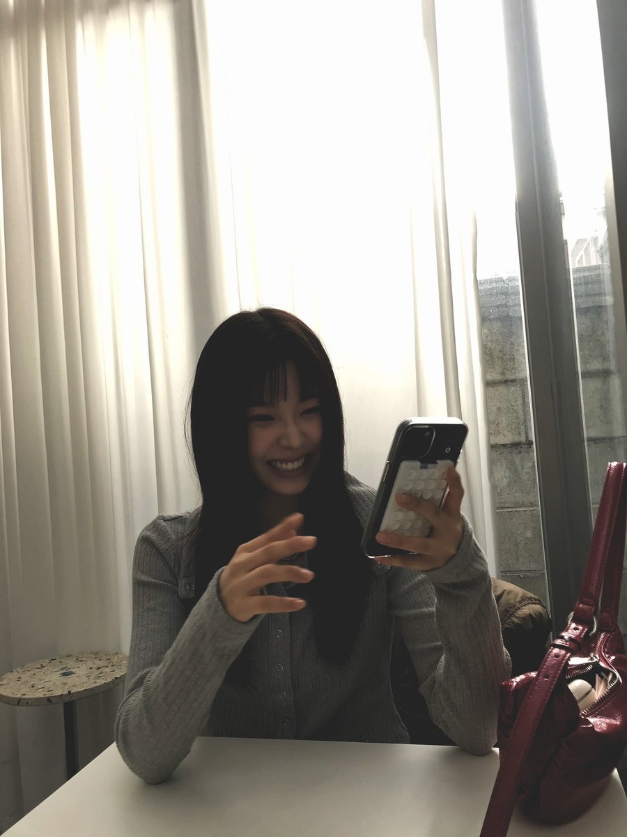 ዪ Kyujin (2006). tweet media