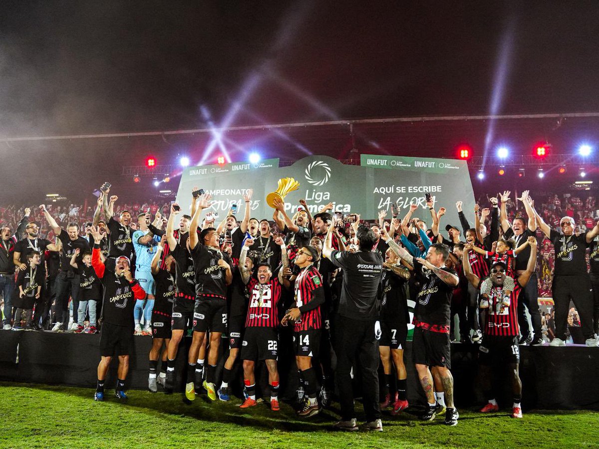 ldacr's tweet image. 🗣️ ¡LA LIGA YA SALIÓ CAMPEÓN! 🥇