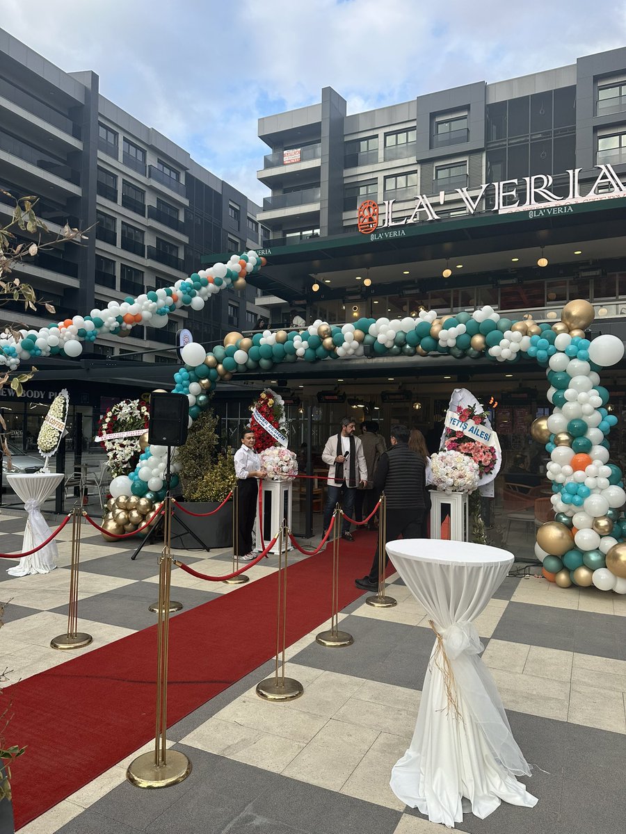 Açılış organizasyonu. Kervan Organizasyon olarak, açılış organizasyonları için tüm açılış organizasyonu malzemeleri kiralama, açılış süslemeleri, açılış kokteyli hizmetlerini vermekteyiz.
Açılış organizasyonlarınız için A’dan Z’ye gerekli tüm hizmetleri.

kervanorganizasyon.com