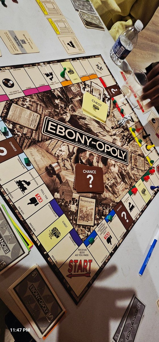 the1ren's tweet image. Family game night! This game is crazy! @ebonyopoly but fun!
#gamenight 
#safeinside
