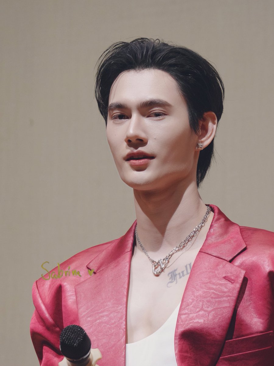 SabrinaM528's tweet photo. Yes! Just look at me like this!!!!
🤯🥵🥹🫨

@pavelphoom 
#pavelphoom #BabeCats 
#FJRXINGXIAOZHANxPOOHPAVEL https://t.co/mku0DDlzNQ
