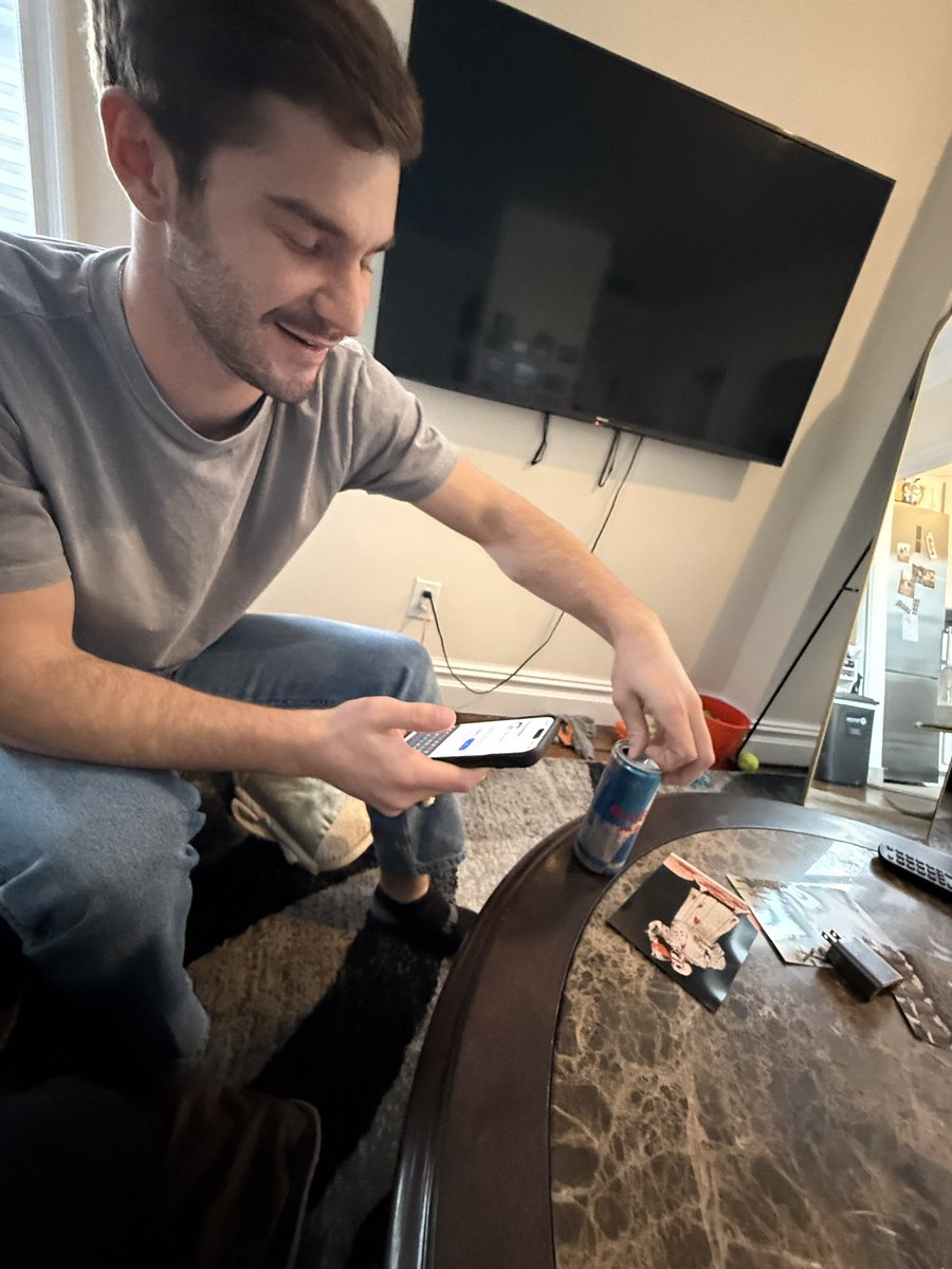 iamjasonlevin's tweet image. How to make sure your TestFlight runs well: 

Get a rocket scientist named @redbullfuturist to test your TestFlight 

The price: 1 Red Bull and some wagyu