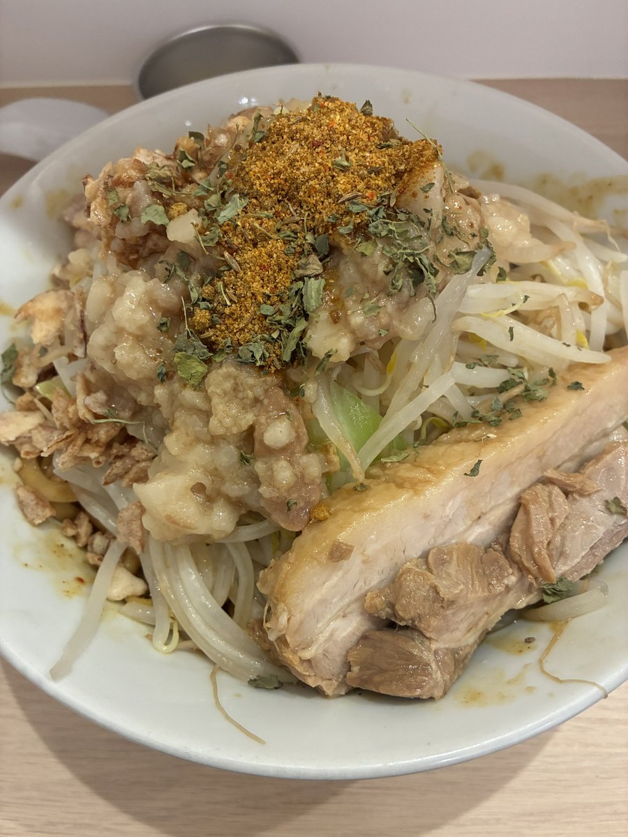 nihonitihikui's tweet photo. 最近行ったけどあげれてなかったお店たち

豚になる 汁なし
笑福 つけ麺
RAMEN.R カレー汁なし https://t.co/9T9lAOTVb8