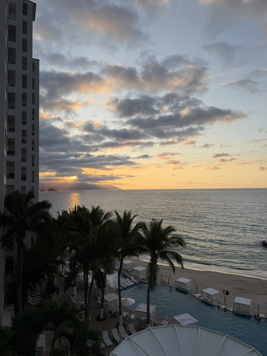 tinker_gmail's tweet image. Lovely Mexican sunsets 😍