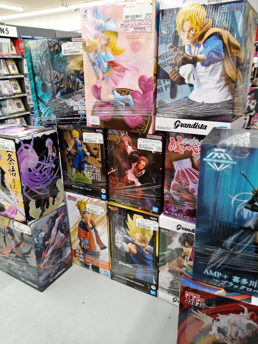 フィギュア入荷致しました❗️ 最新弾も沢山☺️ この後売場に陳列